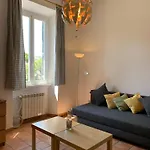 Flat Nearby Vaticano - Caracciolo 4